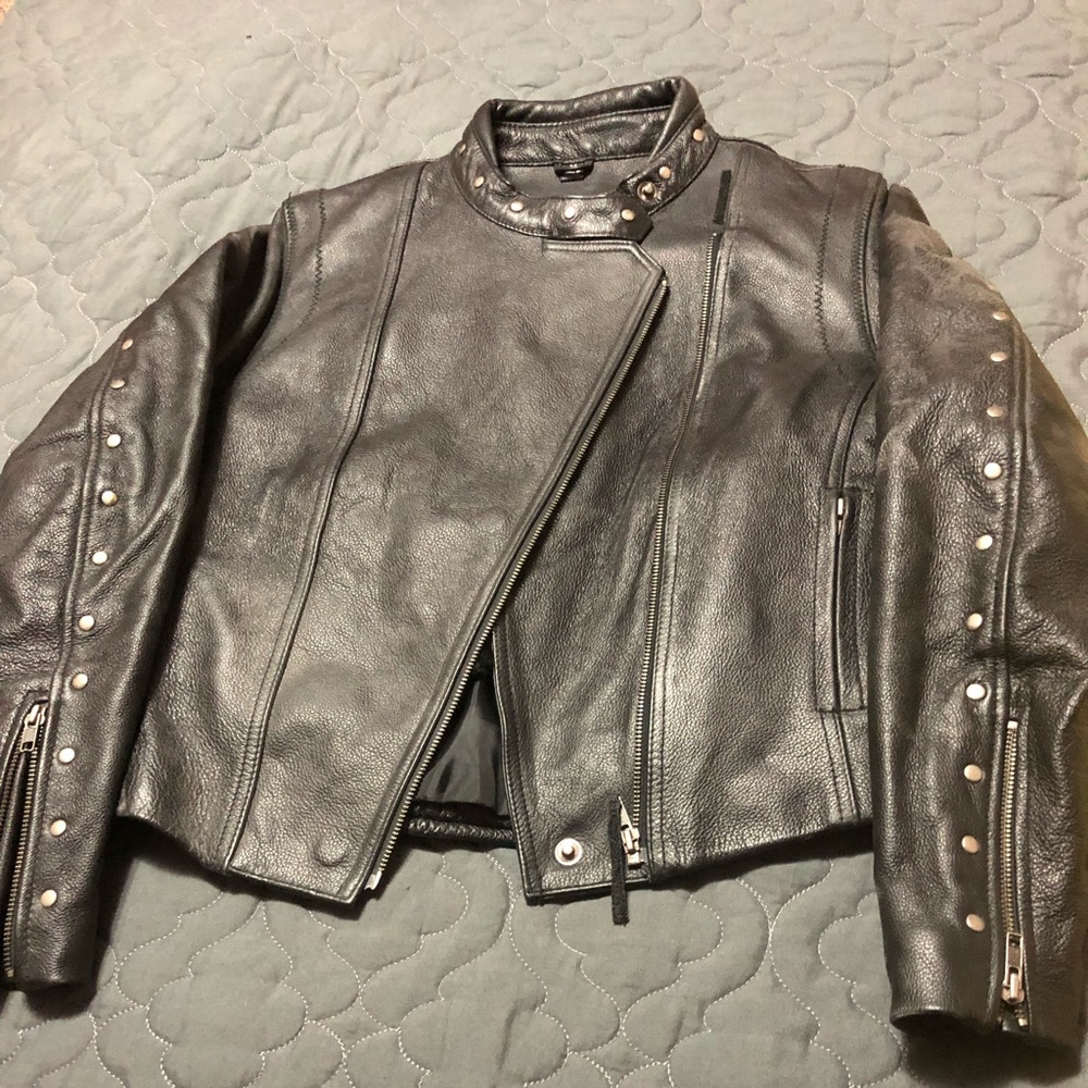 Women’s leather jacket